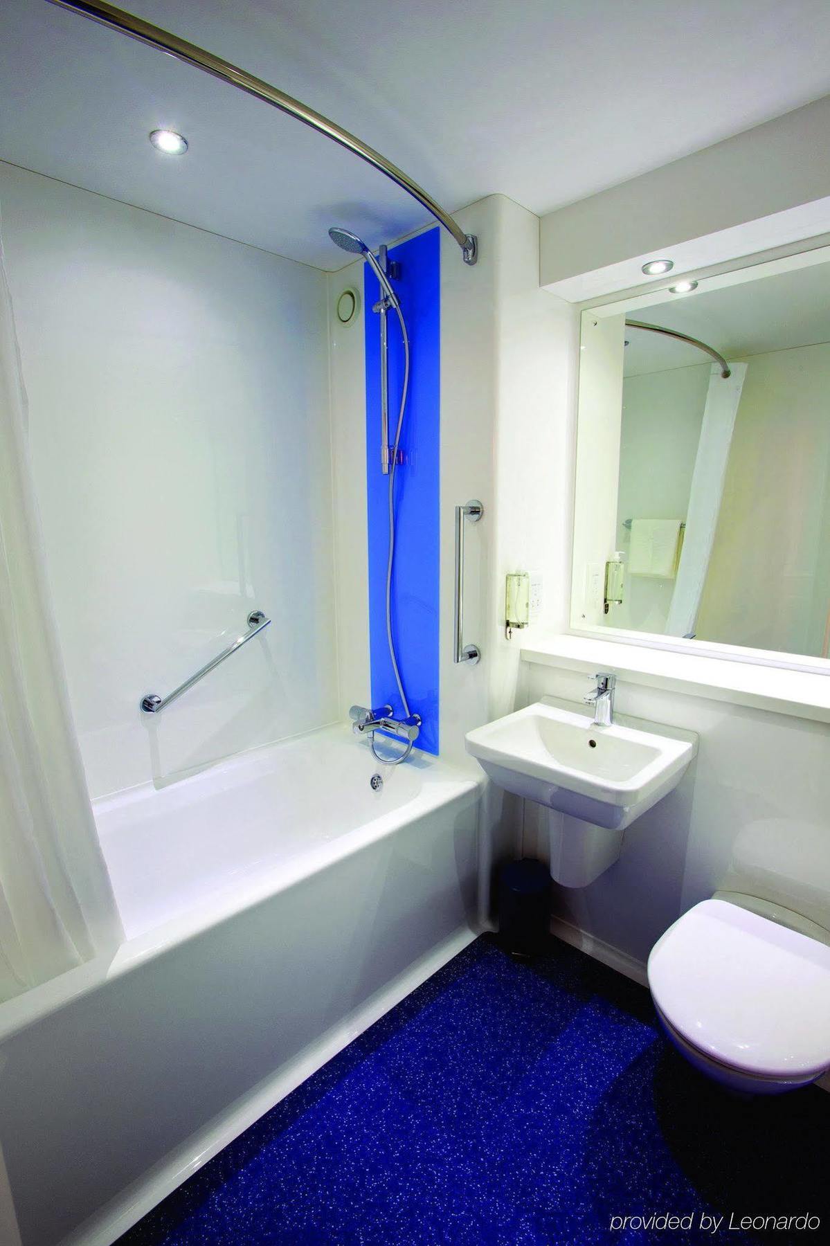 Travelodge Aberdeen Airport Kültér fotó