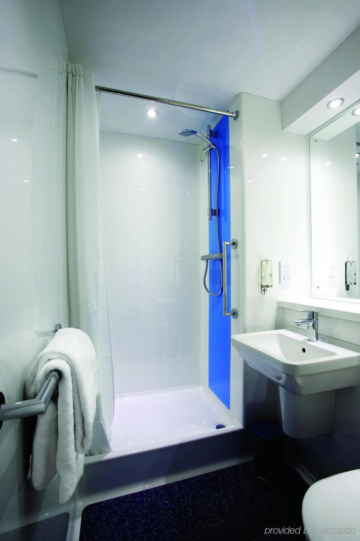 Travelodge Aberdeen Airport Kültér fotó