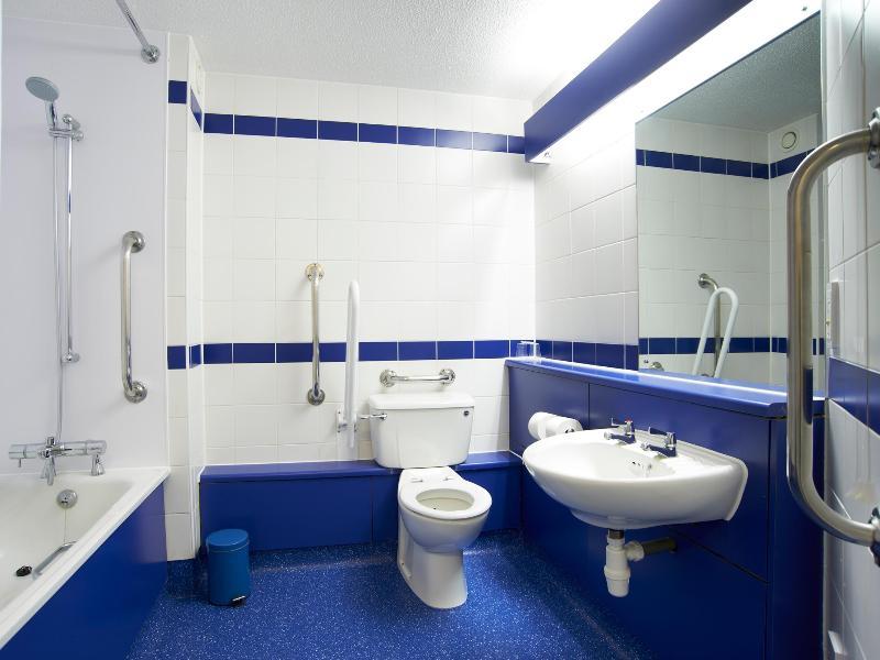 Travelodge Aberdeen Airport Kültér fotó