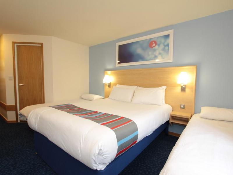 Travelodge Aberdeen Airport Kültér fotó